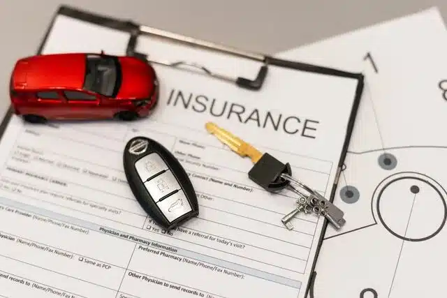 car-insurance-form-with-car-key-2026-01-07-05-34-14-utc-3-scaled (2)